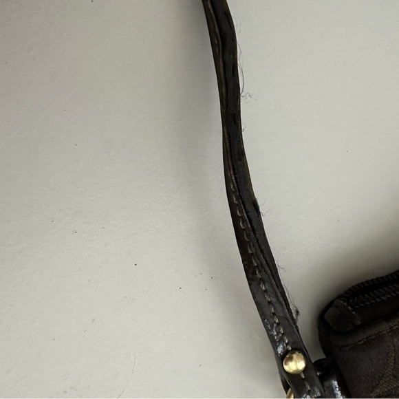 Coach | Preloved Dark Brown Signature Canvas Wristlet - Picture 9 of 11